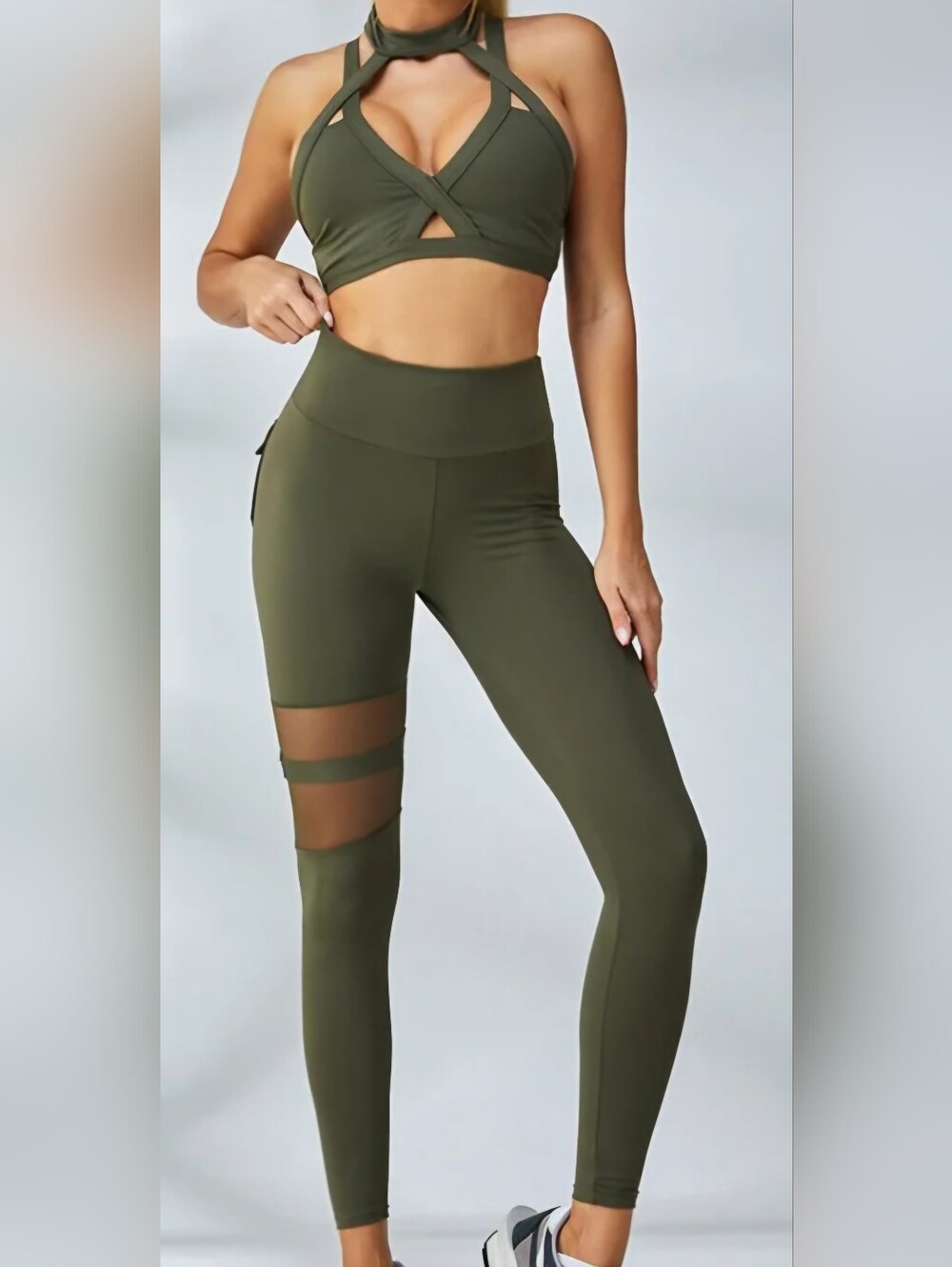 Zasuwa Olive Green Athletic Set